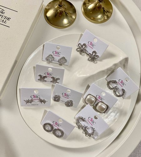 حلق - زيركون فضي