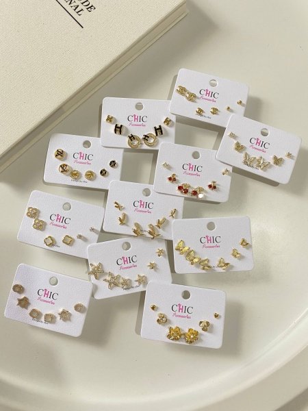 حلق مجموعات - زيركون لون ذهبي