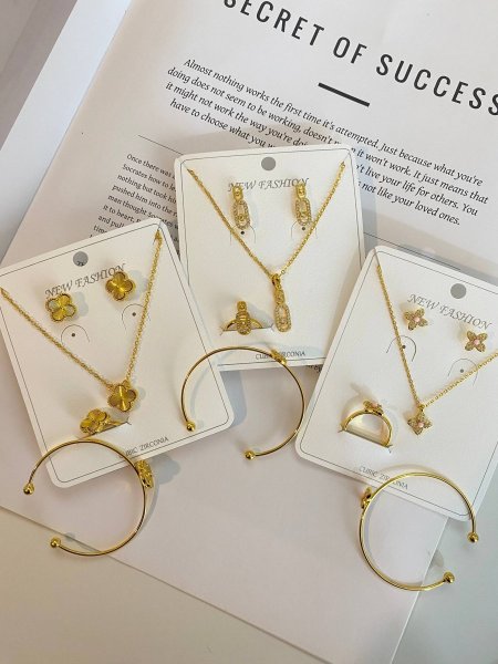 طقم اكسسوار أطفال زيركون 4 قطع